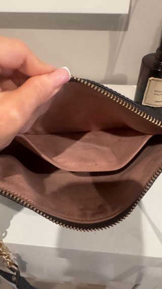 Bolso Bimba y Lola Piel Negro Cadena Dorada