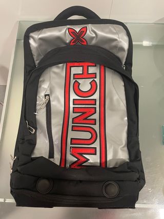 Maleta Munich Negra y Plateada.