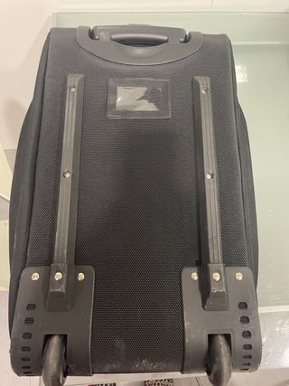 Maleta Munich Negra y Plateada.