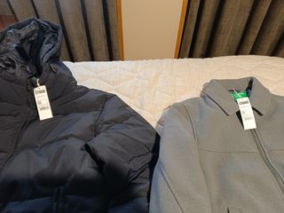 Lote 24 artículos de ropa Benetton.