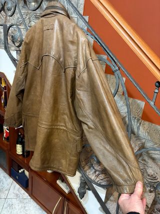 Giubbotto pelle vintage stile vecchia America