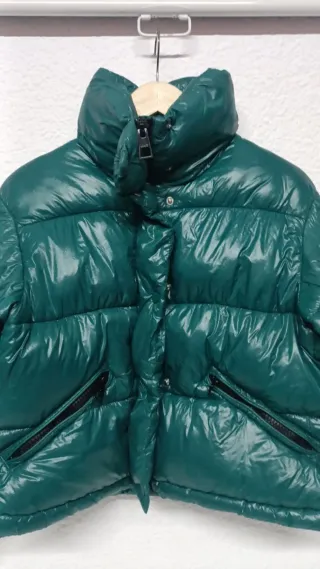 Cazadora plumas Mango impermeable verde Talla M-L