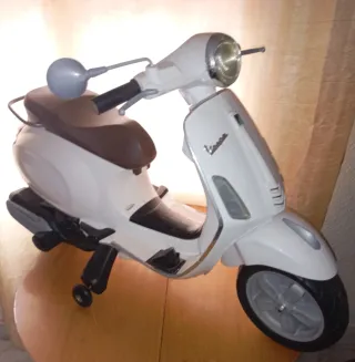 Vespa Niño Blanca