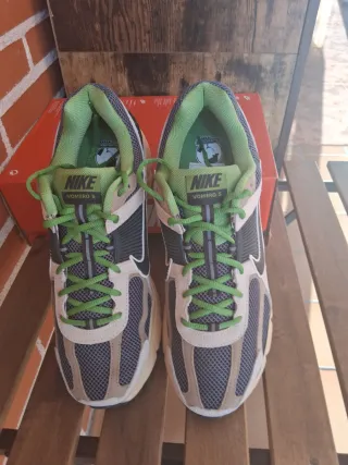 Nike Zoom Vomero 5 HF1553-102