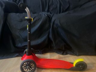 Patinete infantil 3 ruedas rojo y amarillo