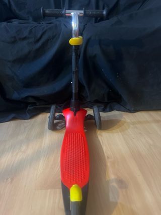 Patinete infantil 3 ruedas rojo y amarillo