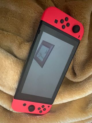 Nintendo Switch Rosso con Account e Giochi