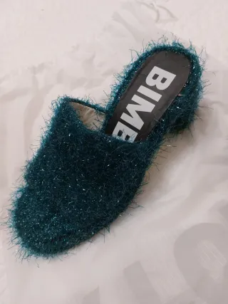 Zapatos Bimba y Lola Tacon Peludos