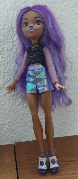 Muñeca Monster High Clawdeen Wolf con ataud