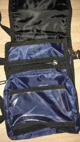 Bolso bandolera Anasma azul y negro