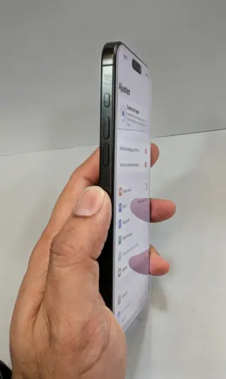 iPhone 16 Pro Max Gris