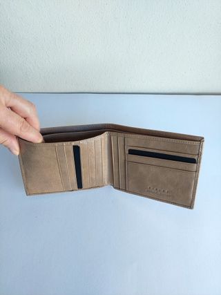 Portafoglio Sisley nuovo da uomo colore marrone