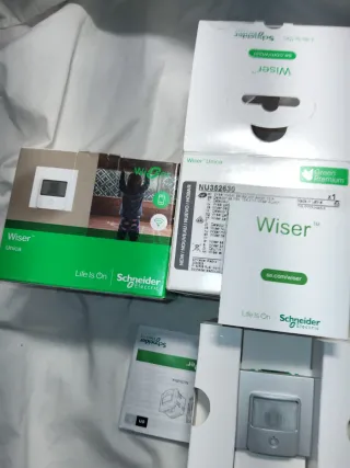 Detector Wiser Unica NU352630 Schneider domótica