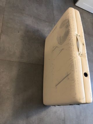 CAMILLA para masajes MOBICLINIC en buen estado .