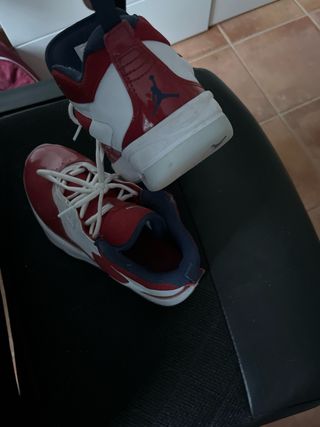 Jordan Stay Loyal 3 Rojo Blanco Talla 39