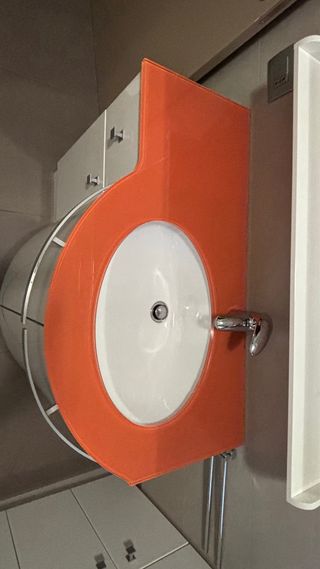 Carino e capiente, rende speciale tutto il bagno.