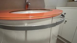 Carino e capiente, rende speciale tutto il bagno.