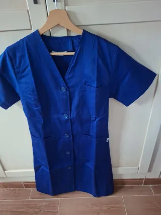 Uniformes XSS (Azul/Verde). Camisas talla 38 y 48