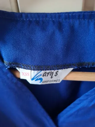 Uniformes XSS (Azul/Verde). Camisas talla 38 y 48