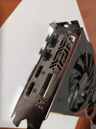 Gigabyte RTX 1050 Ti Tarjeta Gráfica