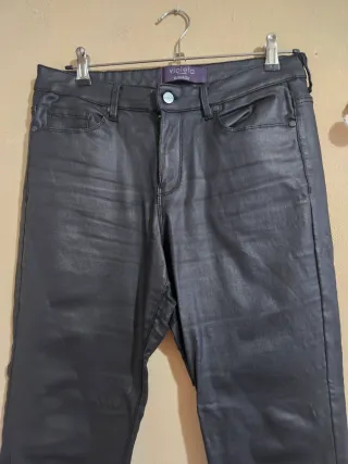 Conjunto Violeta: Blusa y Pantalón