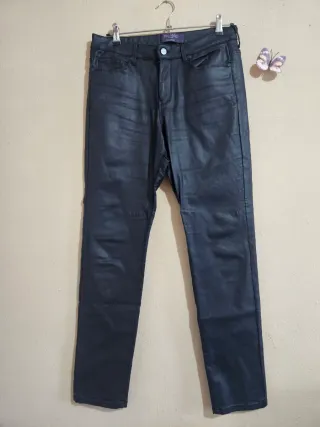 Conjunto Violeta: Blusa y Pantalón