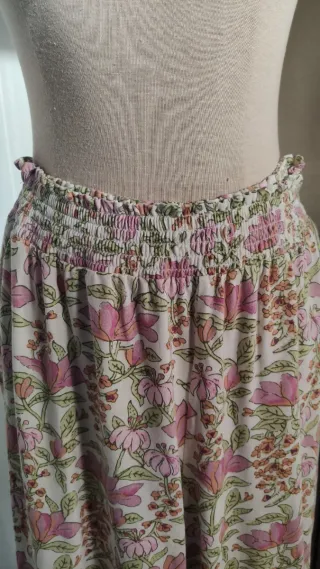 Conjunto de dos pantalones con un bonito estampado