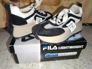 Zapatillas Mujer Negras y Blancas