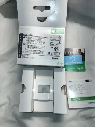 Detector de Movimiento Wiser Unica NU352618 domot