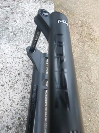 Forcella Suntour Zeron 140mm nuova