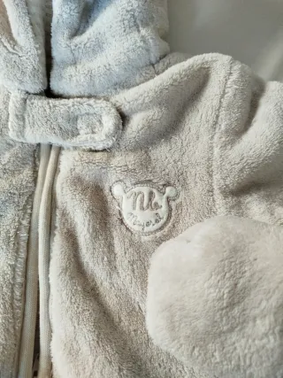 Mono invierno bebé peluche con capucha 3 meses