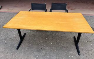 Escritorio madera y metal