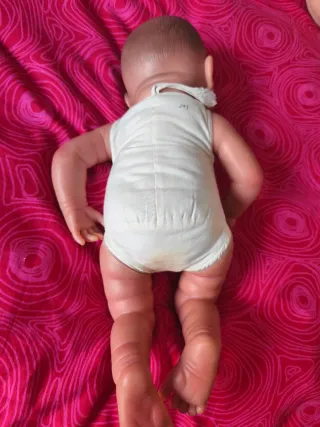 Muñeco bebé reborn realista