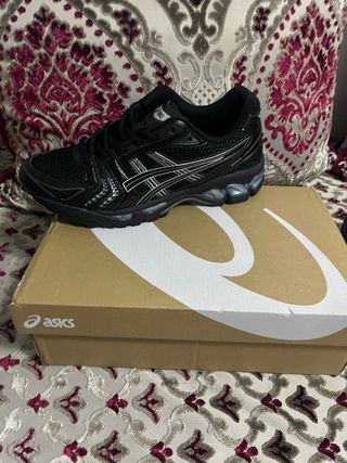 Asics Gel Kayano 14 Negro