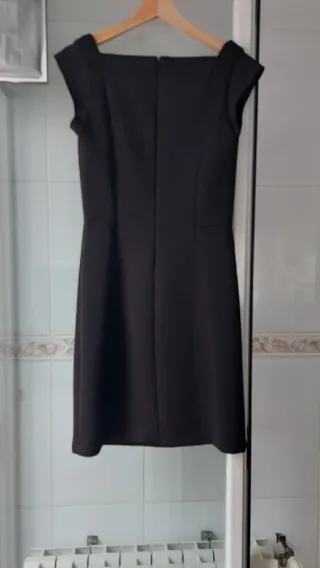 Vestido elegante negro corto de MNG COLLECTION