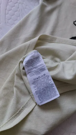 nike running t-shirt