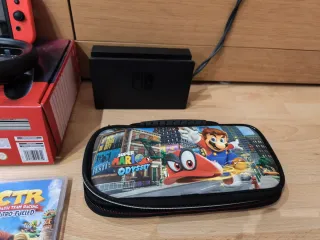 Nintendo Switch + accessori e giochi