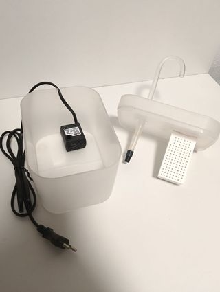 Fonte de água para gatos