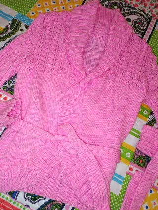 Chaquetón de lana rosa