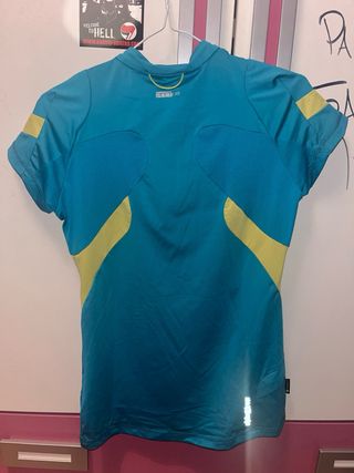 Camiseta deportiva Salewa Teal y Amarillo