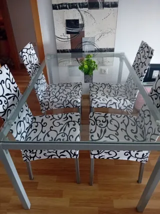 Mesa de comedor cristal y metal
