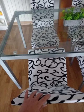 Mesa de comedor cristal y metal