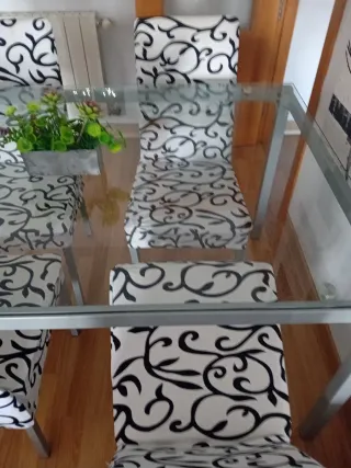 Mesa de comedor cristal y metal