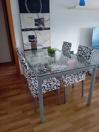 Mesa de comedor cristal y metal