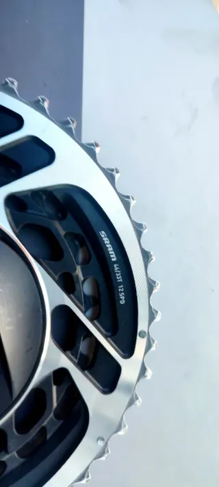 Sram Red platos AXS 46/33 con Potenciómetro quarq