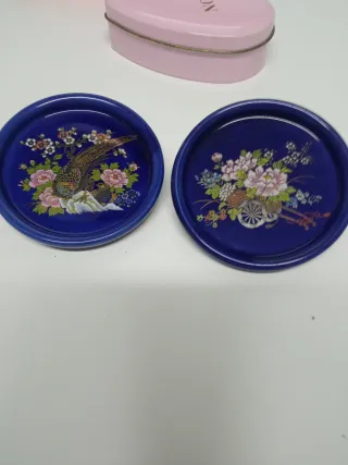 2 Piatti in Porcellana Giapponese Decorati