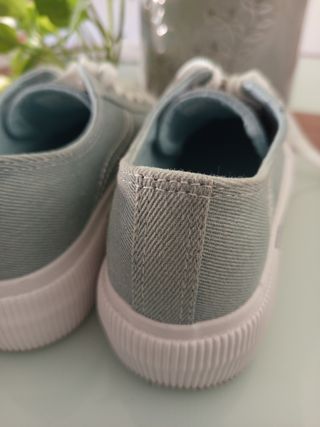 Zapatillas Lee como nuevas