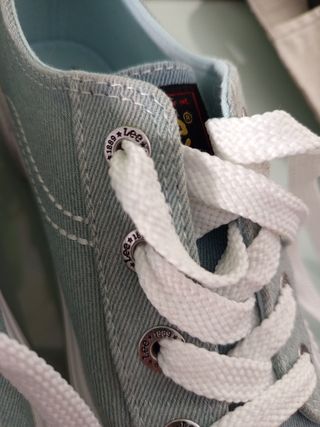 Zapatillas Lee como nuevas