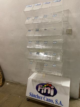 Expositor acrílico para chuches