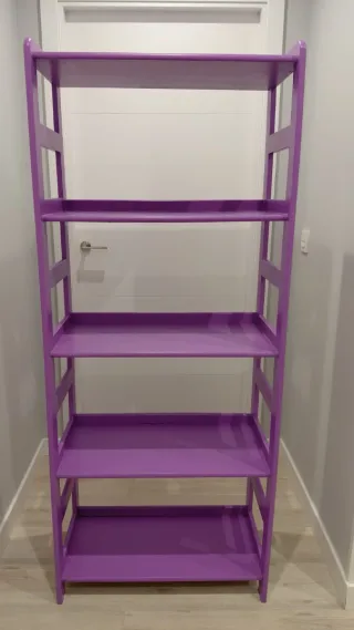 Estantería Morada de Madera